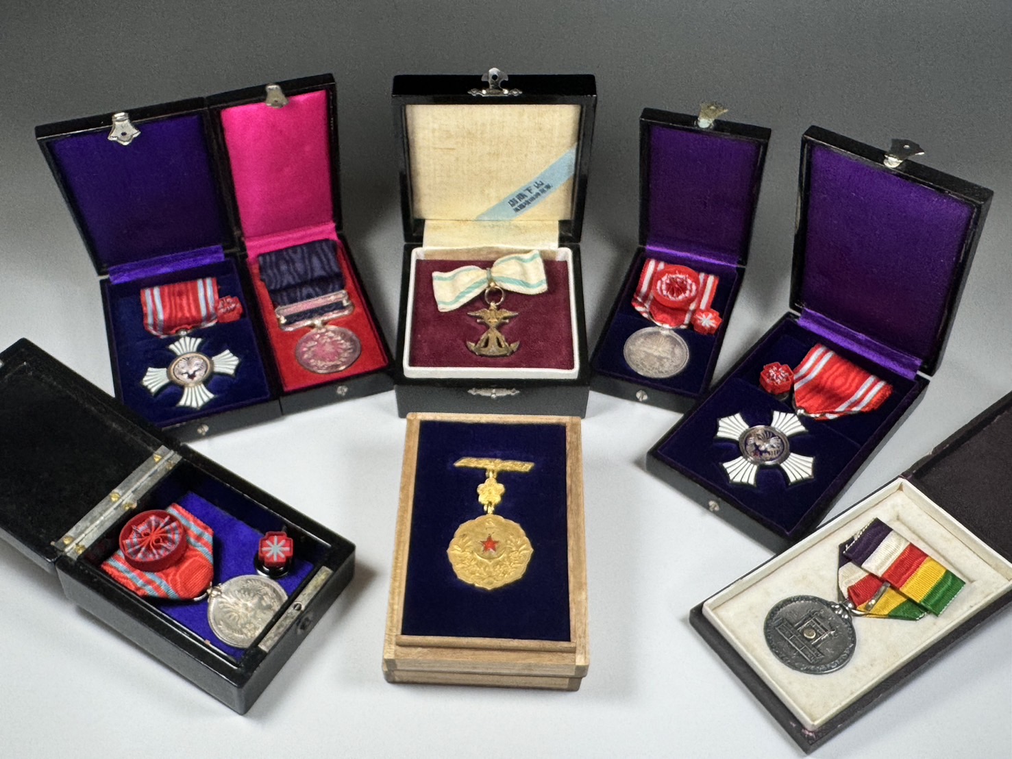 有功章 日本赤十字社など 勲章 まとめて8点 | 新栄堂