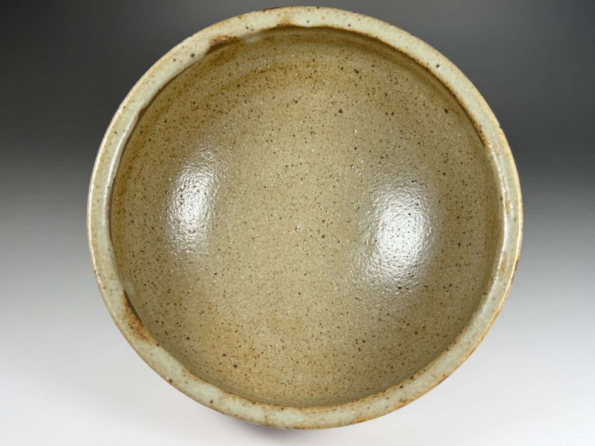 人間国宝 島岡達三「象嵌赤絵草花文夫婦茶碗」「地釉象嵌縄文建水」共