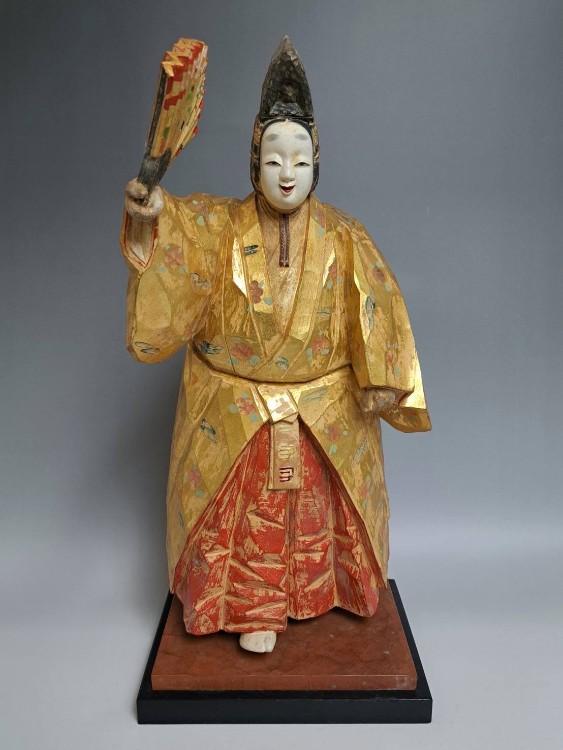 野呂天潤 木彫「能楽杙欅 草紙洗小町｣ 、小鼓「時代蒔絵」 | 新栄堂