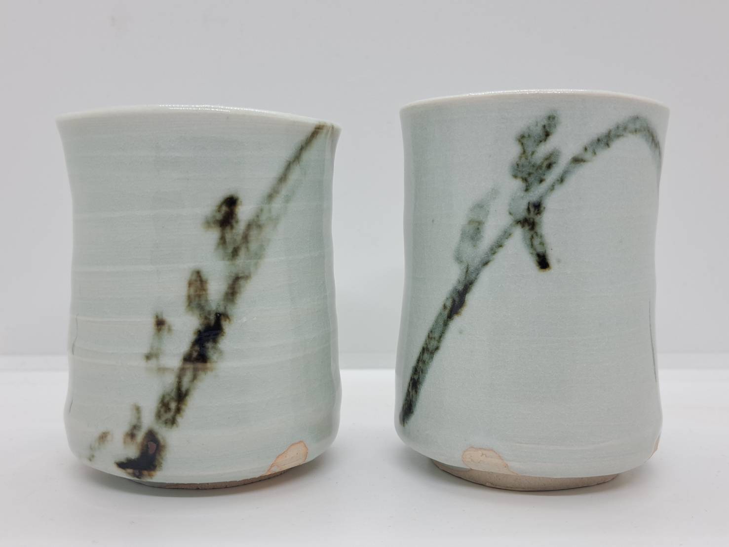 人間国宝 清水卯一「蓬莱鉄絵山」湯呑 二客 | 新栄堂