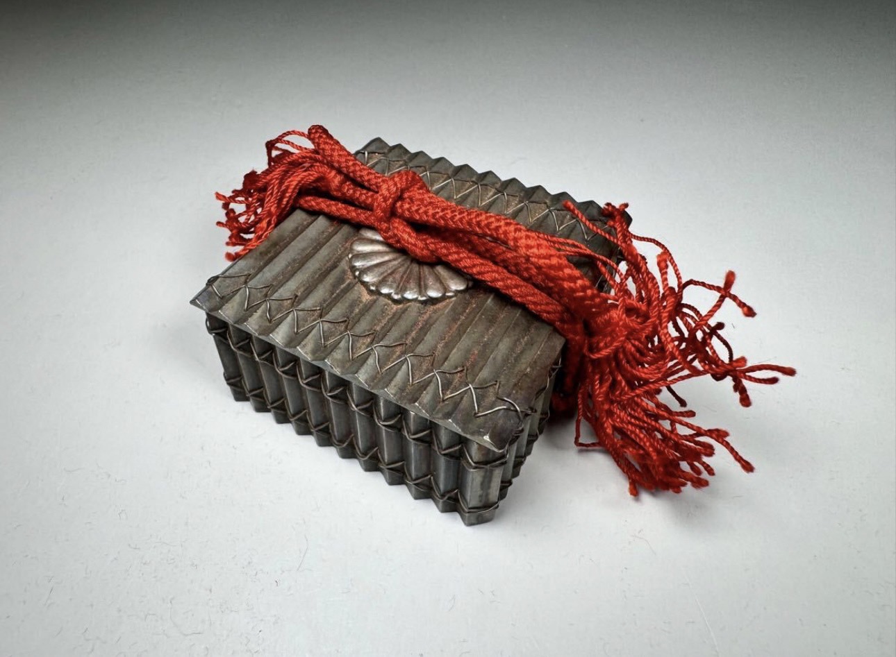 Y様へ感謝お嫁入‼️JAPAN螺鈿蒔絵『蜻蛉かげろう＆菊＆