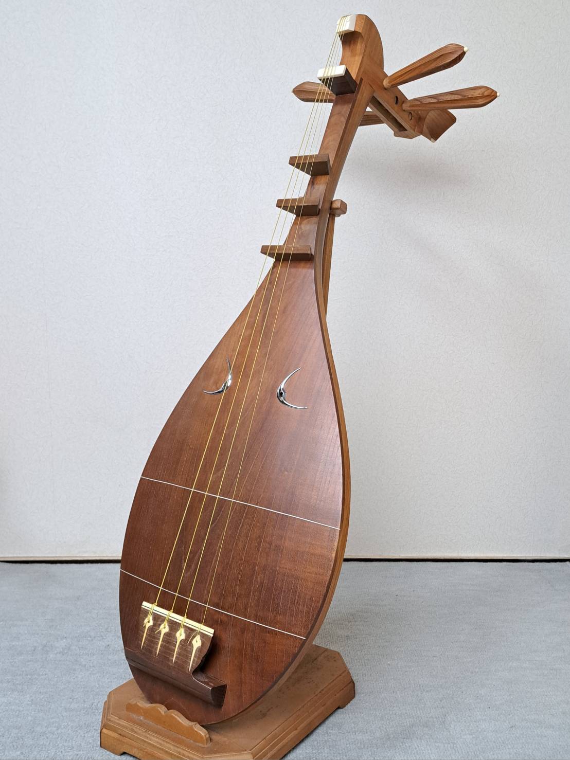 石田不識 作 薩摩琵琶 四弦四柱 | 新栄堂