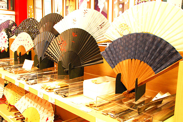 歌舞伎グッズ専門店「松竹歌舞伎屋本舗」