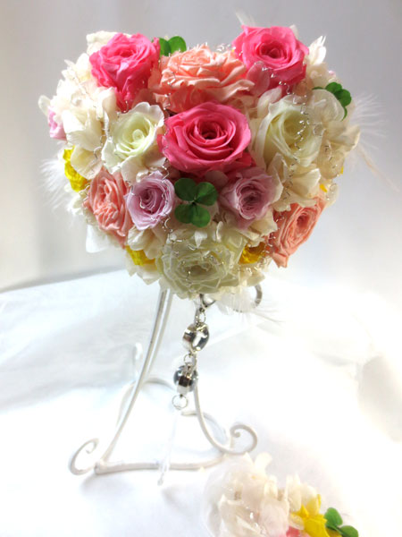 プリザーブドフラワーのハートのブーケ〜heart to heart|フラワー