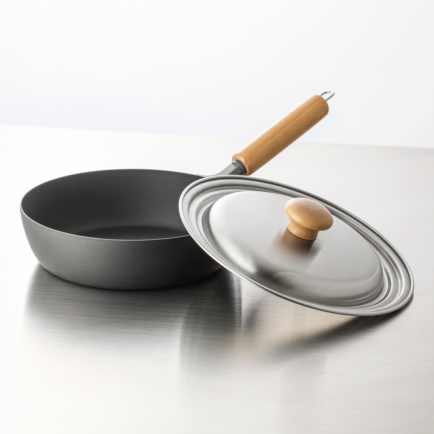 鉄鋼メーカー独自の 「マグマプレート」 鉄フライパン 蓋セット