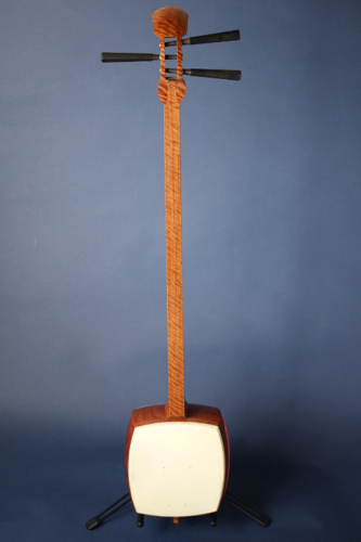 中古三味線の掲載品 中棹(民謡・地唄) 三味線店 三萃園