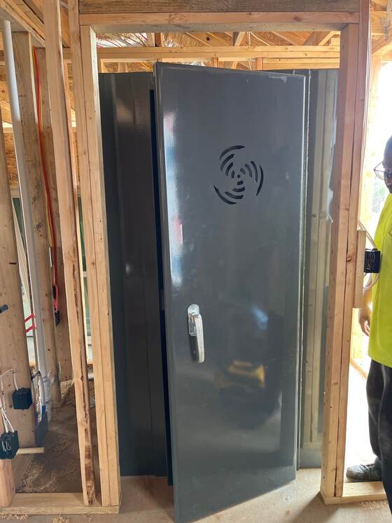 Survive-A-Storm Extreme 4x4 Tornado Shelter (EX0404)