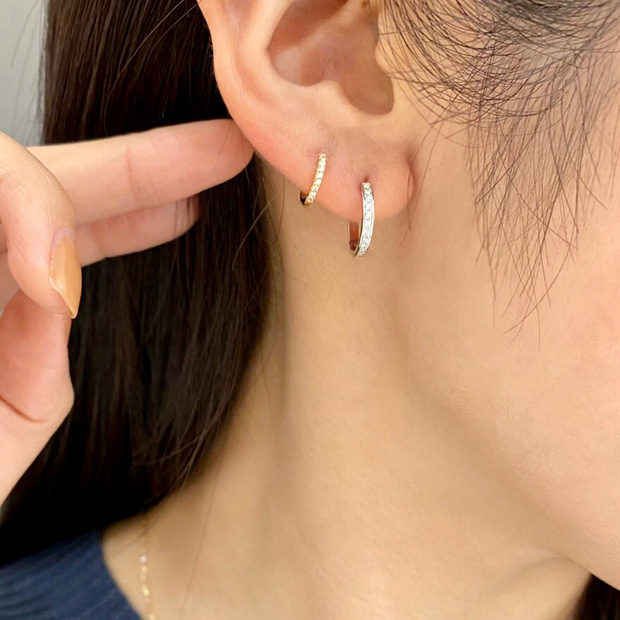 SJX W】CLICK HOOP PIERCED EARRING(S)(6ZP5003)｜SJX公式ONLINE STORE