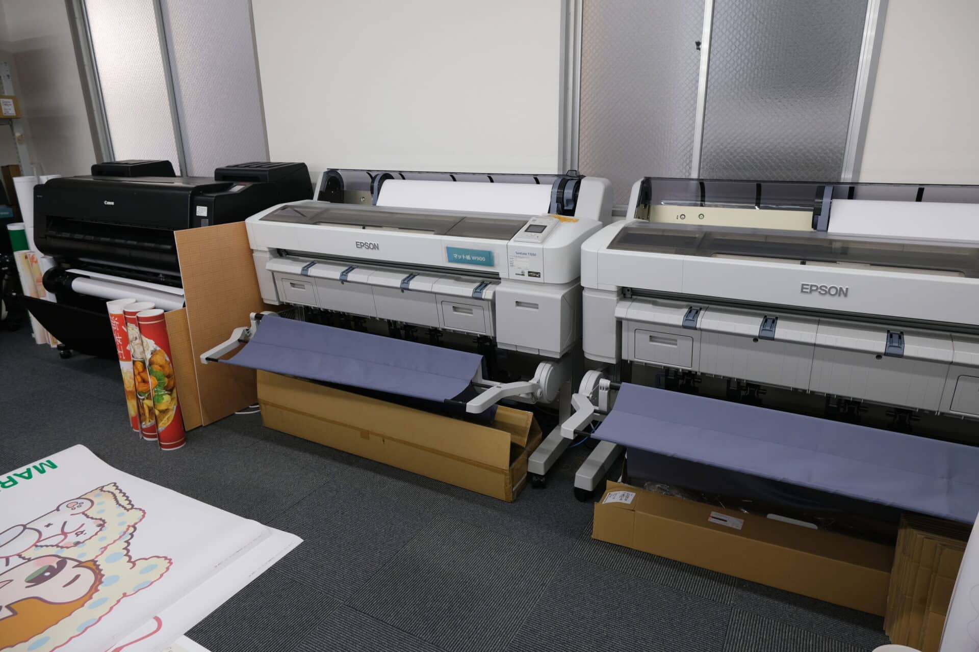 等身大パネル5,300円台〜｜パネル印刷なら【パネルプラス】