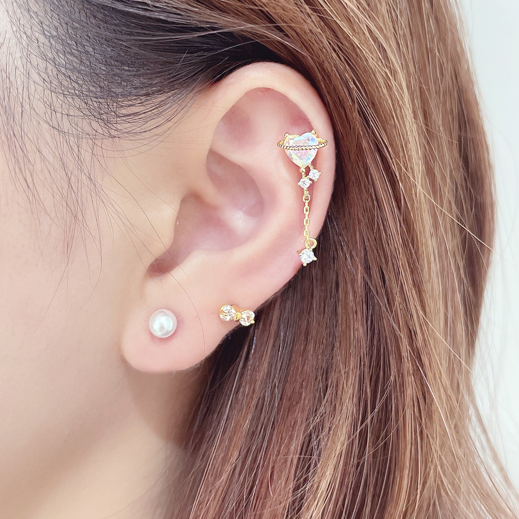 16G ］オーロラ ハート の 土星 とゆらゆら揺れる一粒 CZ を組み合わせ