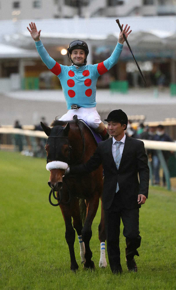 ジャパンC】ルメール「絶対に日本で一番強い」 有終Vアーモンドアイに