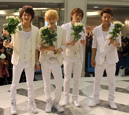 Lead」リーダーの中土居が卒業「自分に自信を持てず…」 - スポニチ