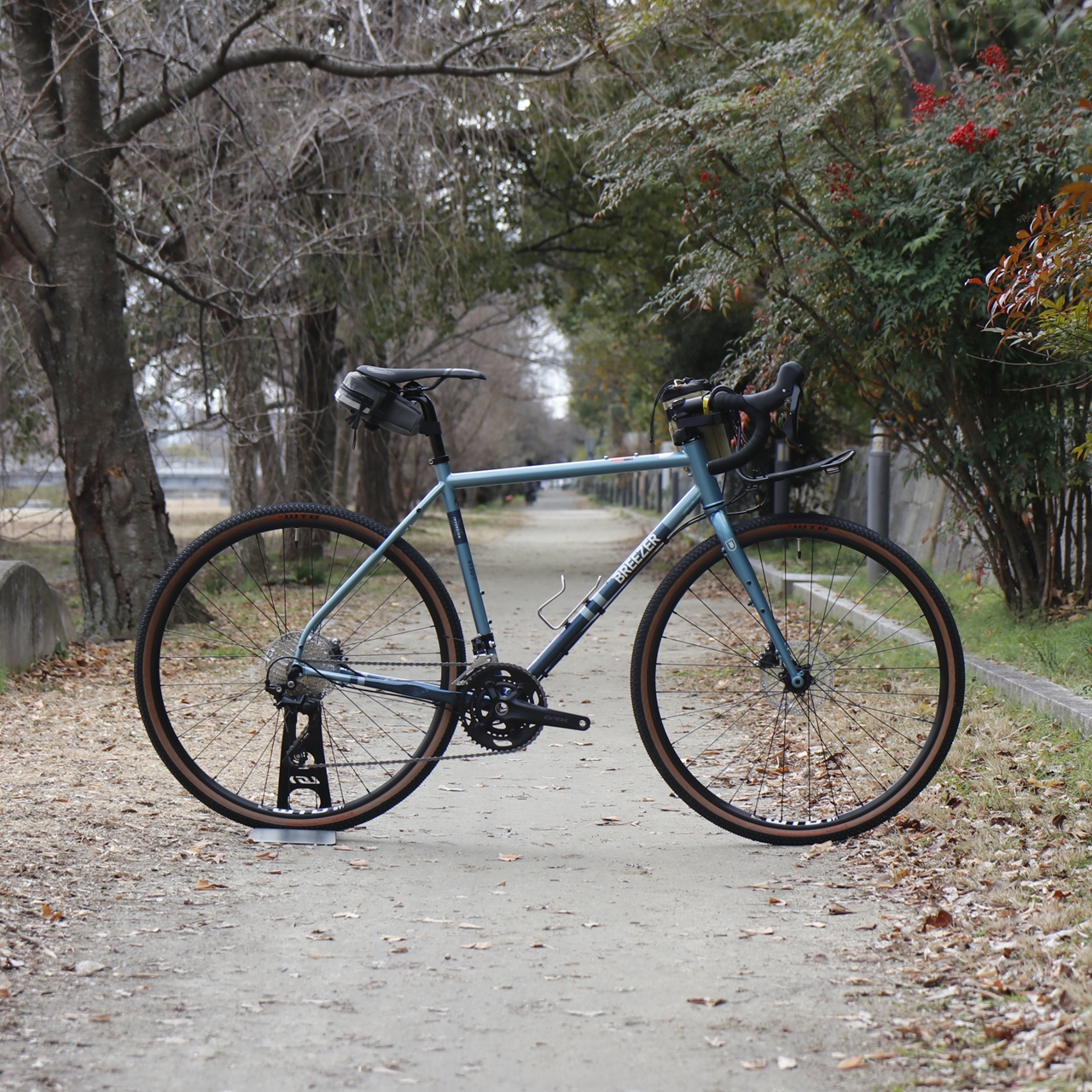 BLOG オンロードもオフロードもバランス良く これぞオールロードバイク