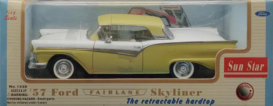 Sun Star 1957 Ford Fairlane Skyliner - 1/18 Scale - Spotlight Hobbies