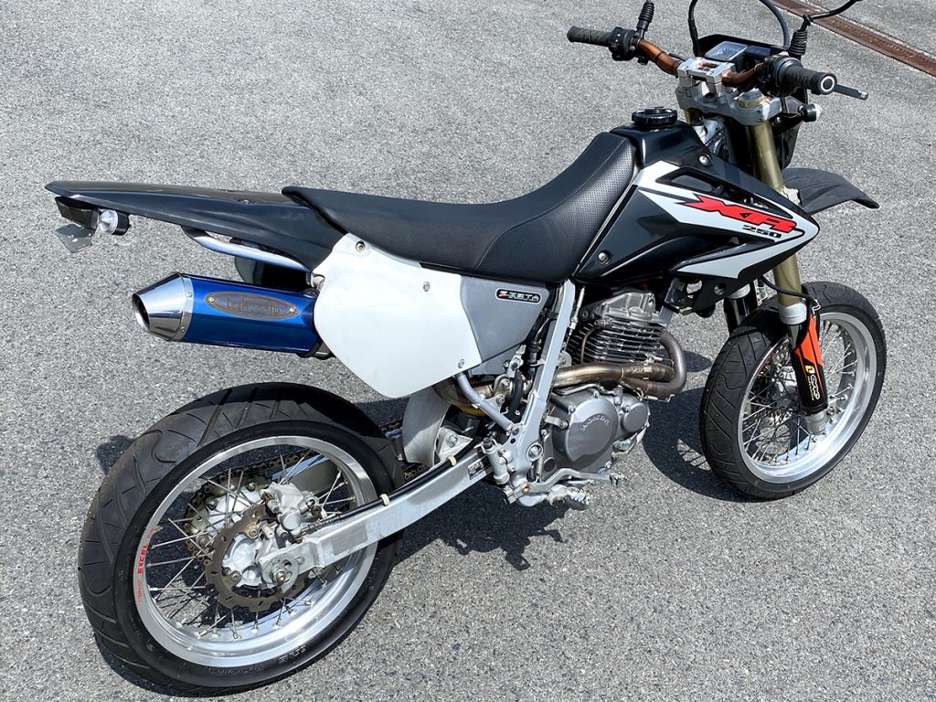 XR250モタード シート MD30-1731*** ホンダ 純正 中古 MD30 修復素材や
