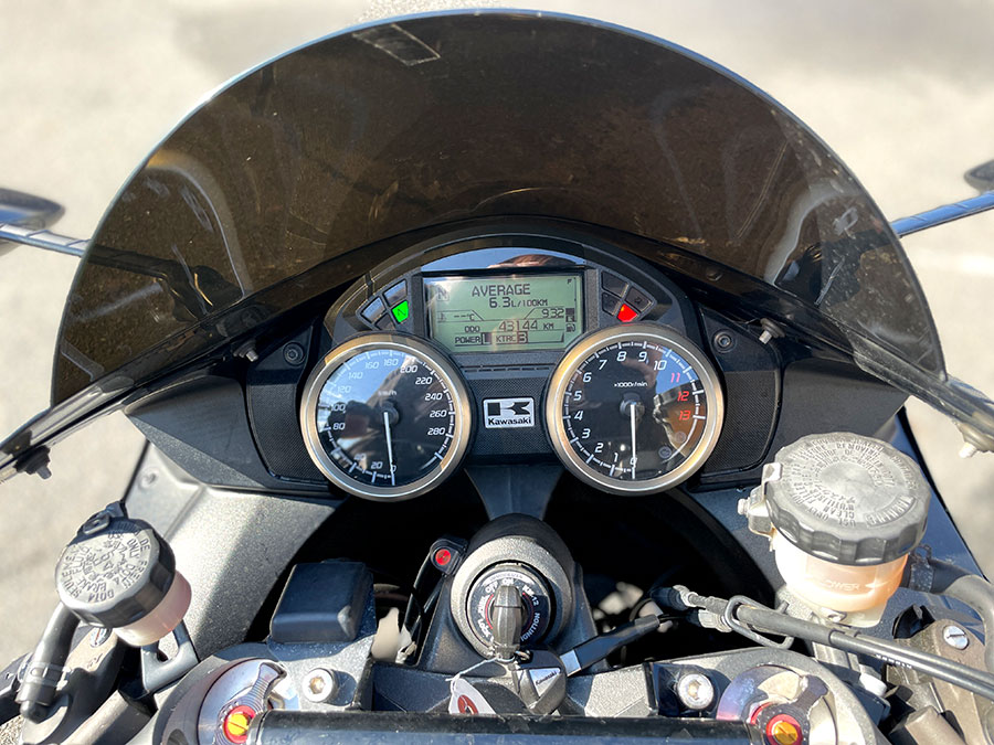 4372 KAWASAKI ZX-14R ZXT40E – 京都 バイクショップ SPEC-M