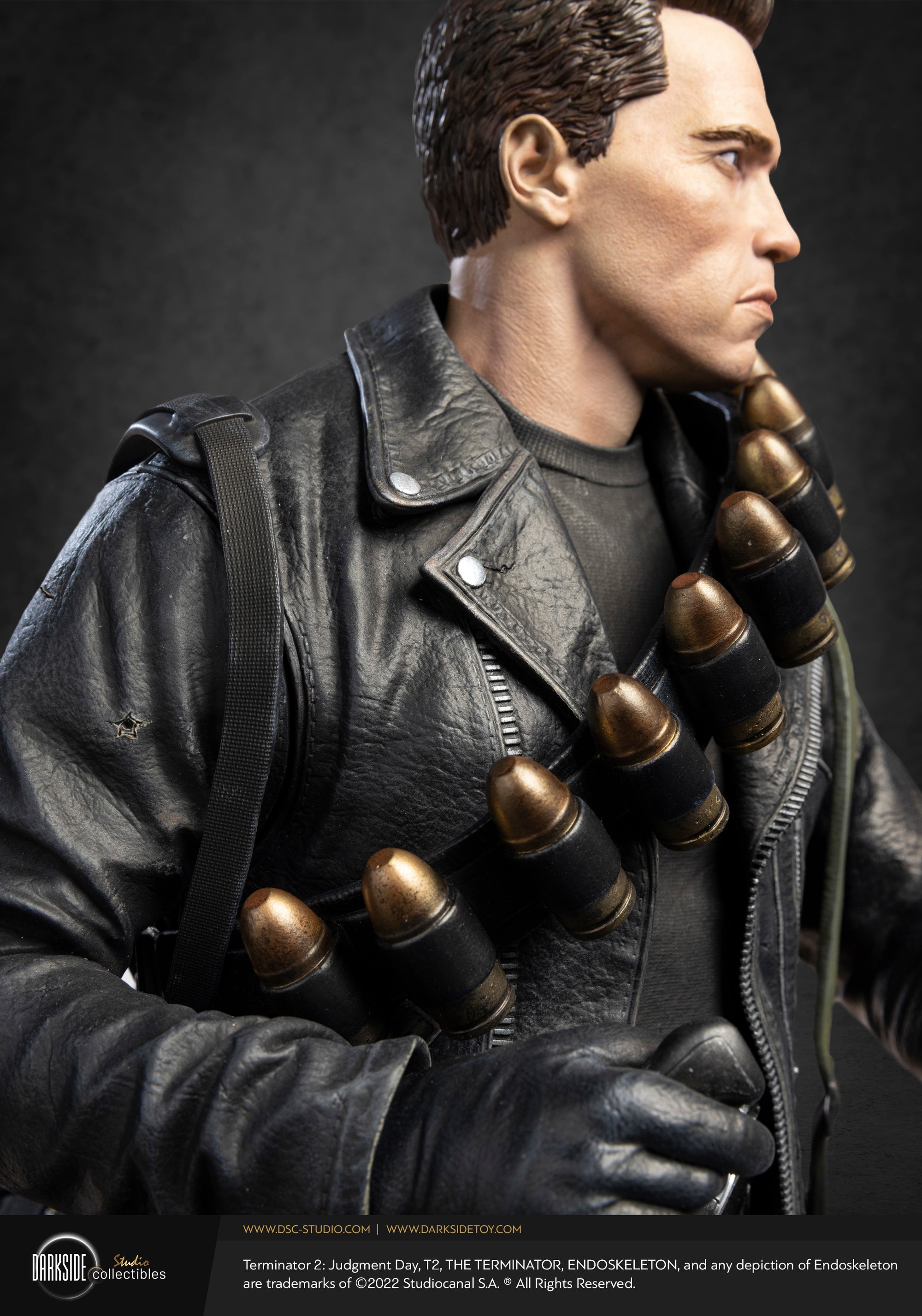 Terminator 2 - T-800 Ultimate Edition 1/3 Scale Statue - Spec