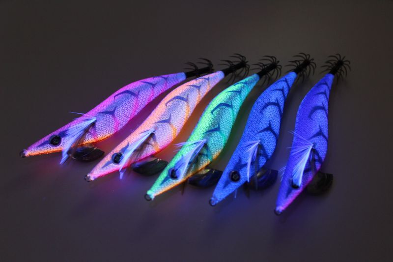 WILD CHASE 3.5号ラトル (32) マジカルピンクUV - エギングショップ