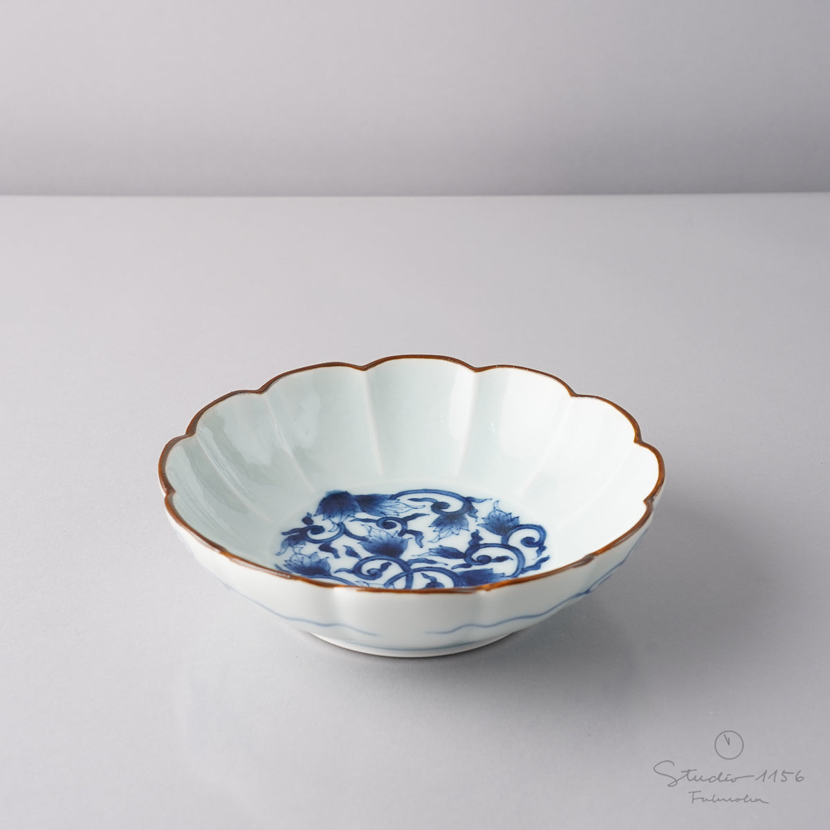 有田焼 渕錆古染 十二方割小鉢 13.5cm 宝泉窯の通販｜Studio1156