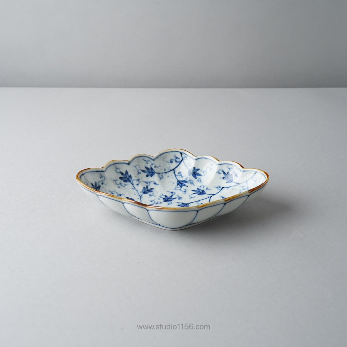 有田焼 染付 菊菱型向付 中鉢 18cm 福泉窯の通販｜Studio1156 – 【公式