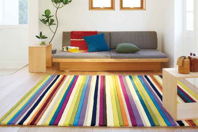 カラフルポップなストライプラグ | スタイリクスオンラインショップ