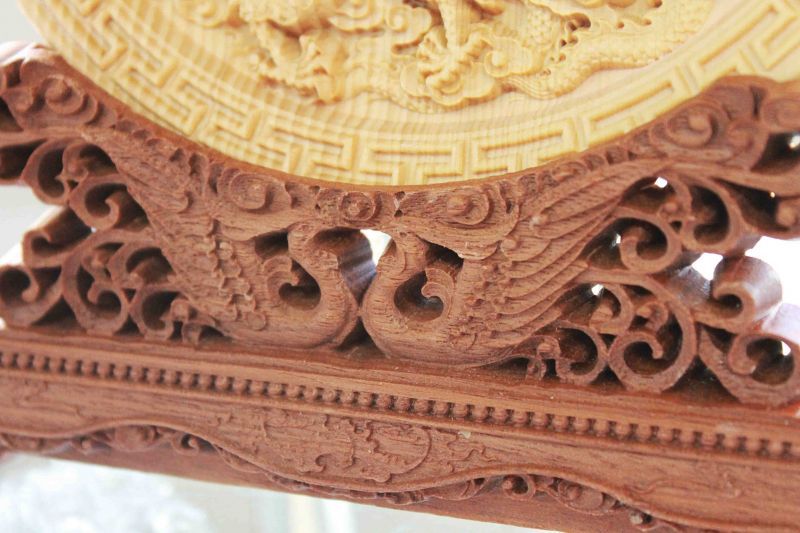 置物 柘植の木 彫り 九龍壁 台座付き 品番： 1017810178｜置物