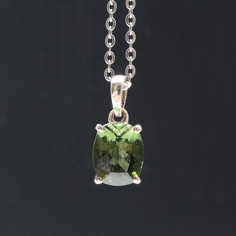 現品限り】ペンダントトップ モルダバイト＜チェコ産＞ シルバー925