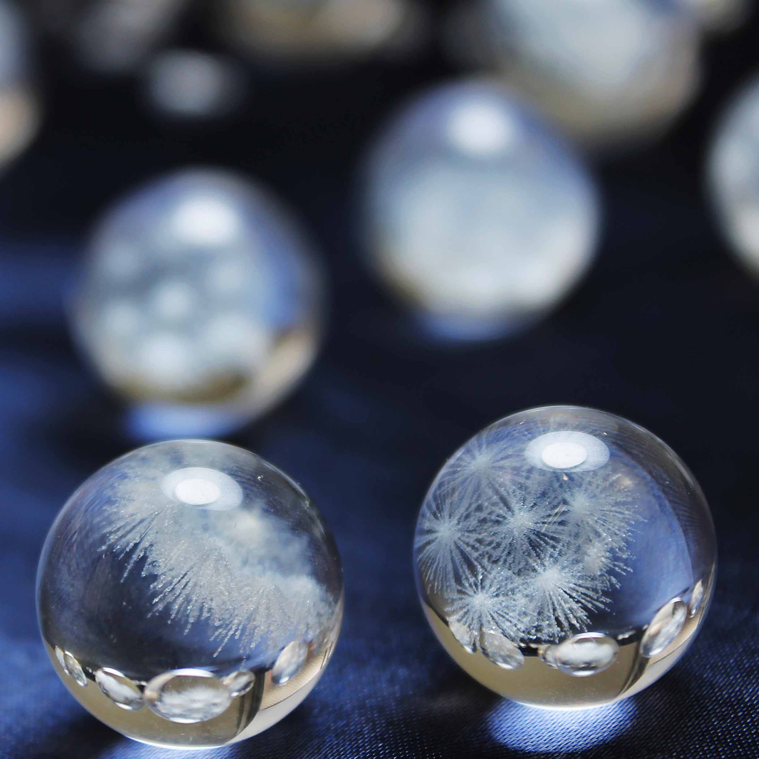 置物 水晶 丸玉 模様入り 約17〜19mm 品番： 1088610886｜置物