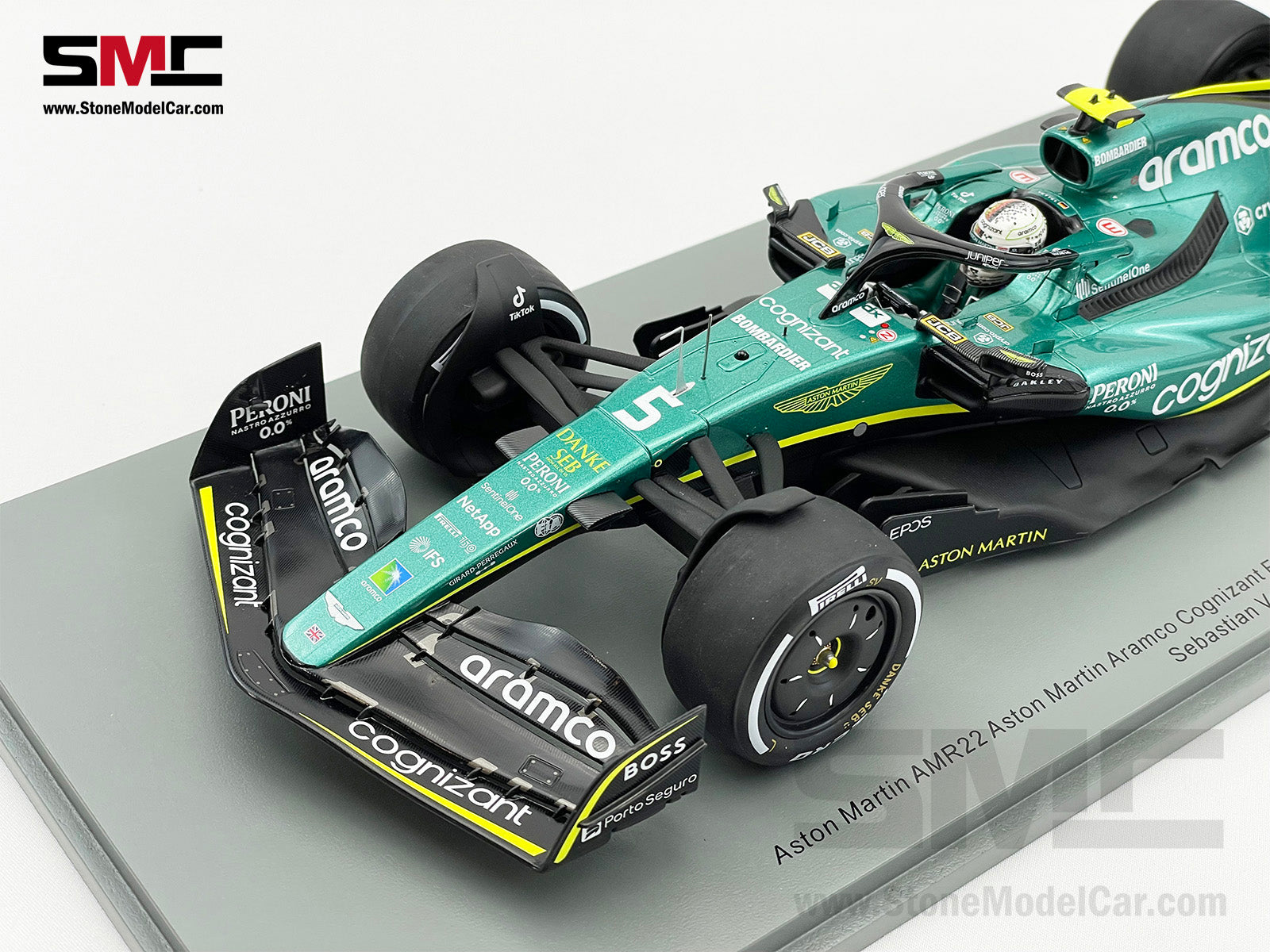1:18 Spark Aston Martin F1 AMR22 #5 Sebastian Vettel Abu Dhabi GP