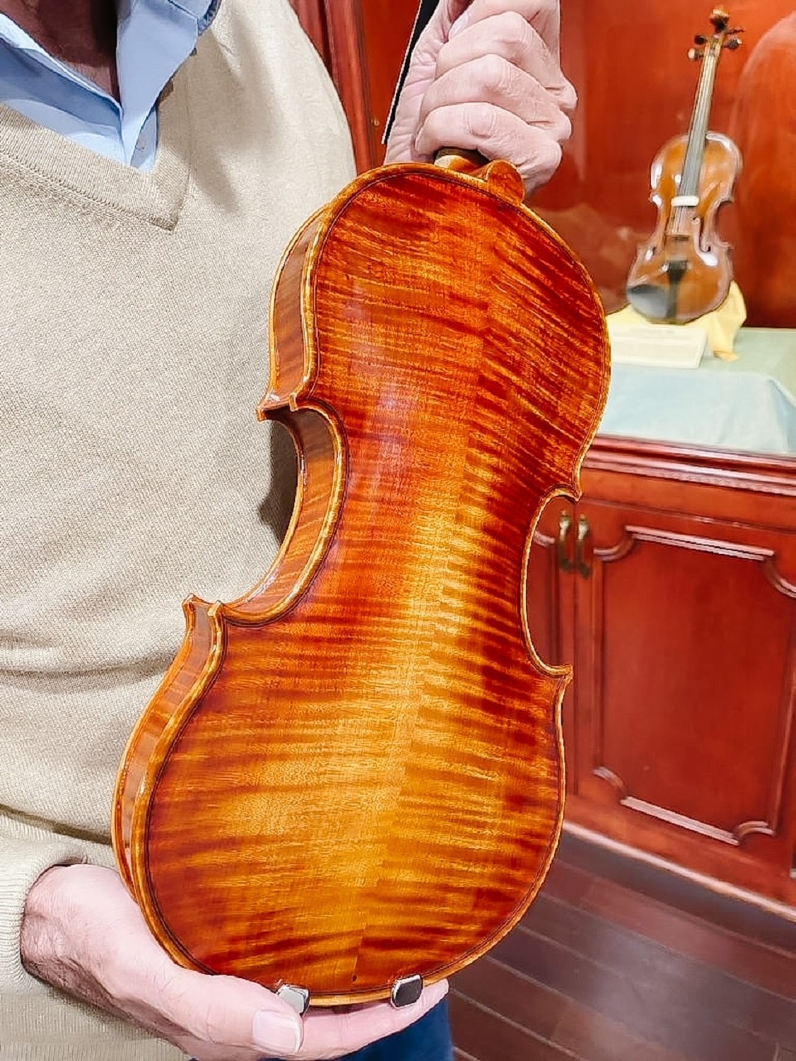 Peter White - Antonio Stradivari 
