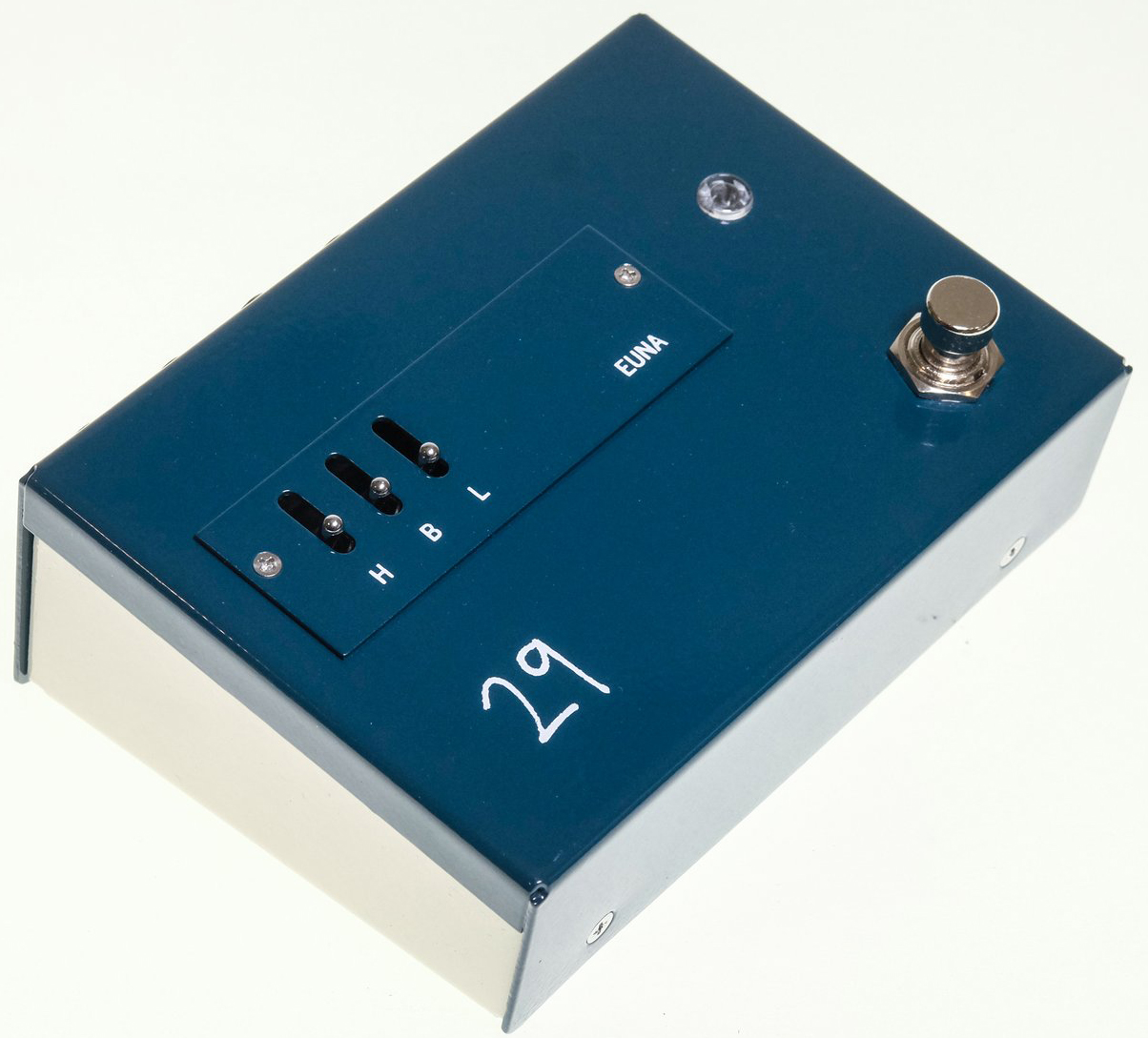 29 pedals EUNA Volume, boost & expression effect pedal