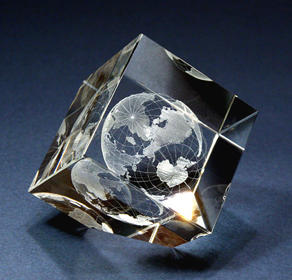 クリスタル3D 立方体 底面カット | クリスタル3D | 商品紹介 | 鈴木