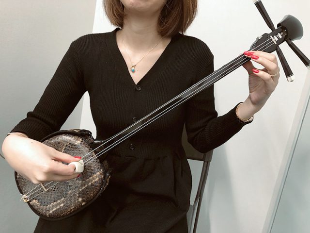沖縄三線 | 音楽教室 | 民族・伝統楽器 | スガナミ楽器