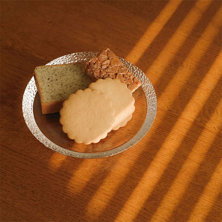 H2O：宙吹き丸形プレート (20cm) | 深皿 | Sghr