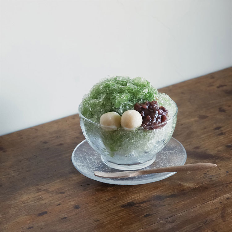 ひかりのすじ：丸形プレート (18cm) | 平皿 | Sghr