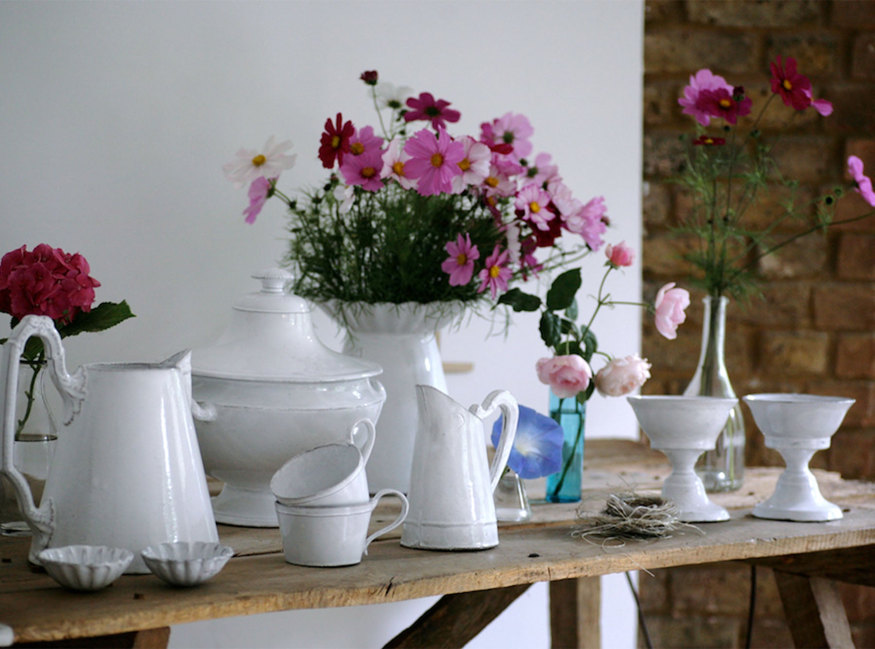 Tom Bowl on Stand, Large by Astier de Villatte, 22cm – Summerill