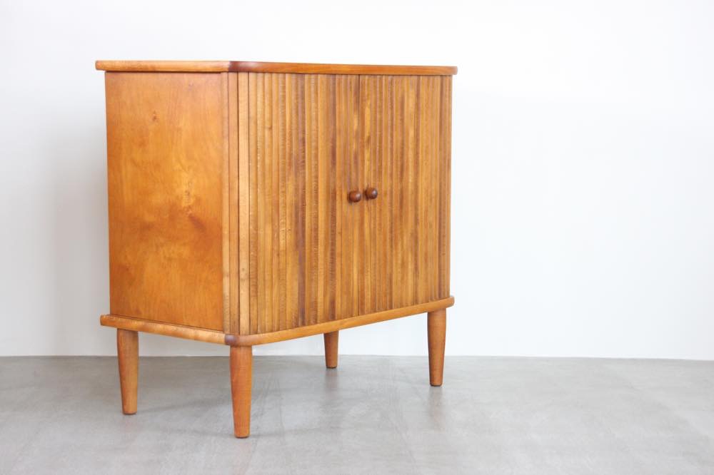 ビンテージ北欧家具/デンマーク製/ジャバラ扉/キャビネット