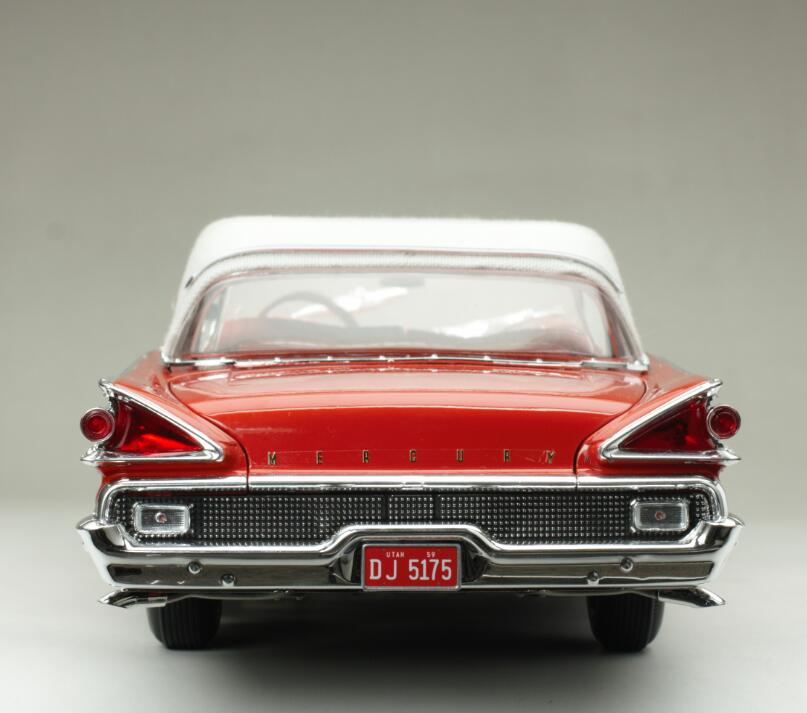 1959 Mercury Park Lane Closed Convertible-White/Canton Red