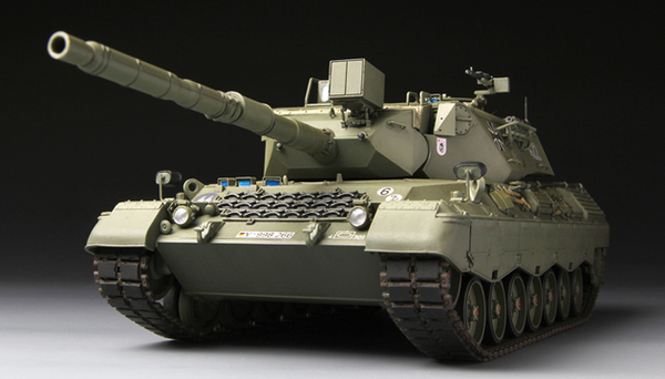 German Main Battle Tank Leopard 1 A3/A4 Meng Model -TS007