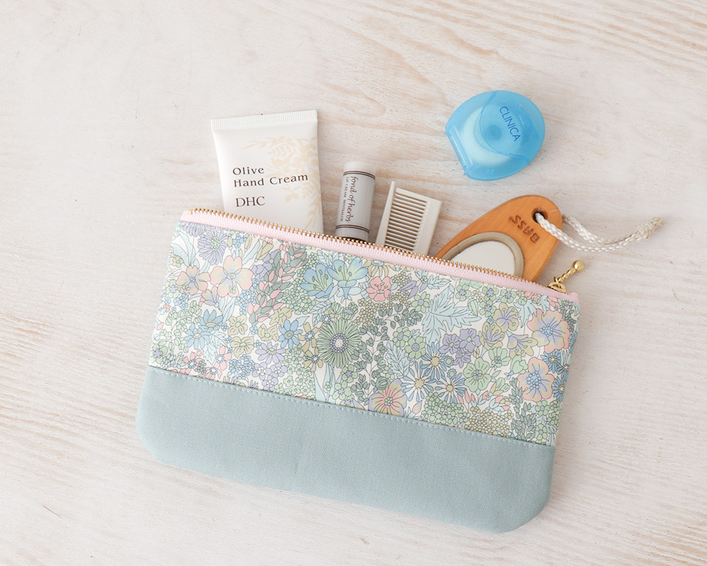 ☆Liberty バイカラーファスナーポーチキット サックスブルー [M便 1/4