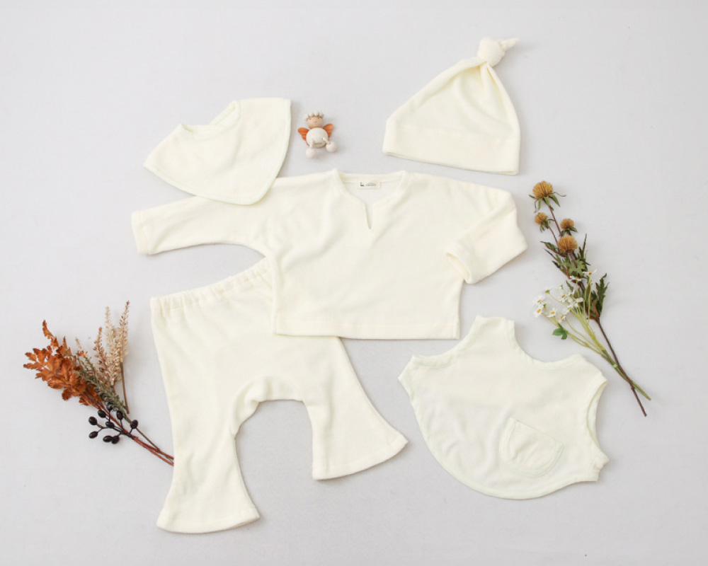 実物大型紙【No.7950】ベビーアイテム7点セット（スタイ3種・帽子