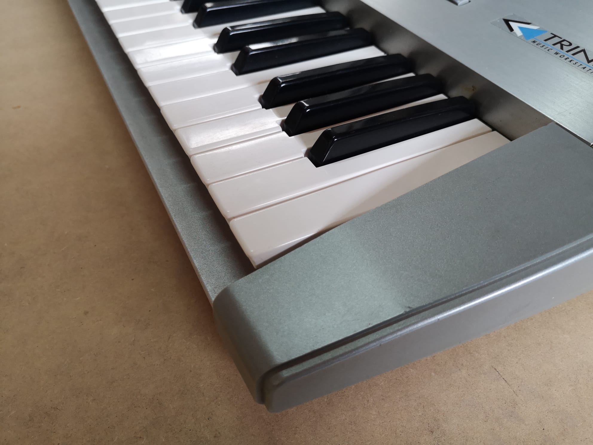 KORG TRINITY 61 KEYS SYNTHONIA LIBRARIES SOLO TRI INSTALLED