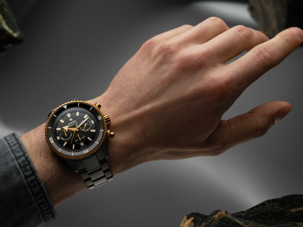 大人かっこいいブラックカラー含む2モデル【300m防水搭載本格派