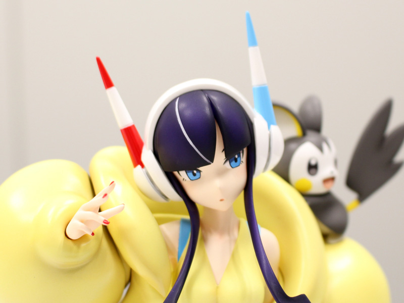 カミツレ＆エモンガの超美麗フィギュアが登場！ ポケモンセンター