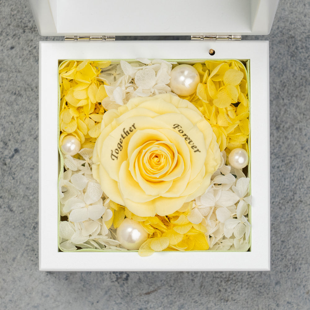 高級ホワイトオルゴールBOX お花イッパイ!プリザーブドフラワー