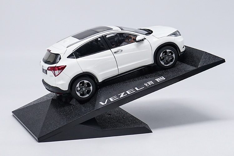 Honda Vezel 2014 1/18 Scale Diecast Model Car - Paudi Model | High