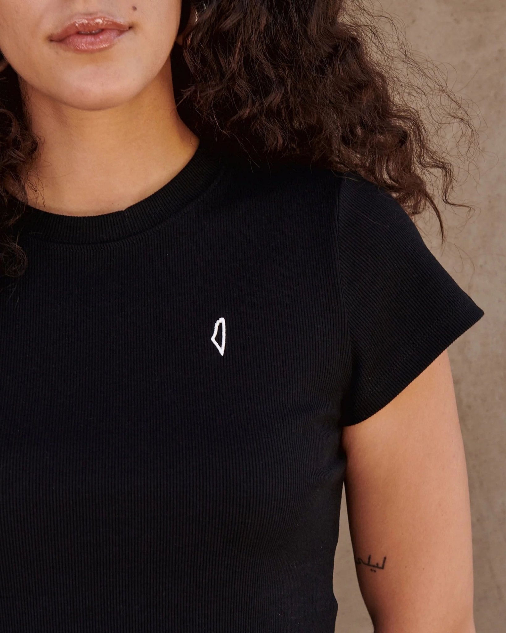 Core Baby Tee Black – PALIROOTS