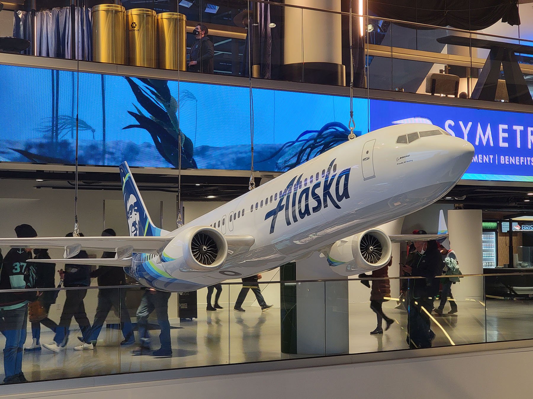 Pacmin Studios: Boeing 737 MAX 9 Exhibit Model at Climate Pledge Arena