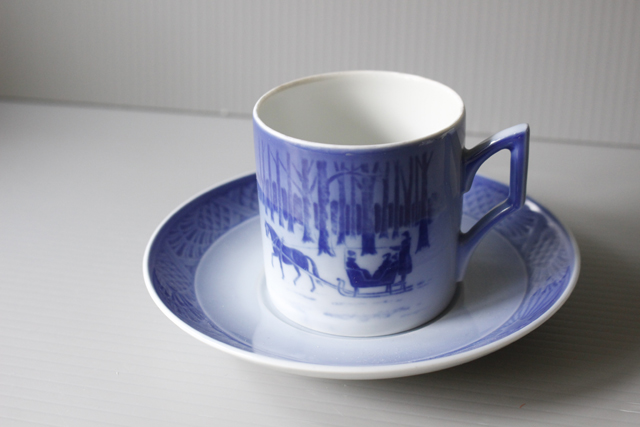 PetaPeta北欧雑貨ショップ＞＞Royal Copenhagen＞＞イヤーカップ＆ソーサー