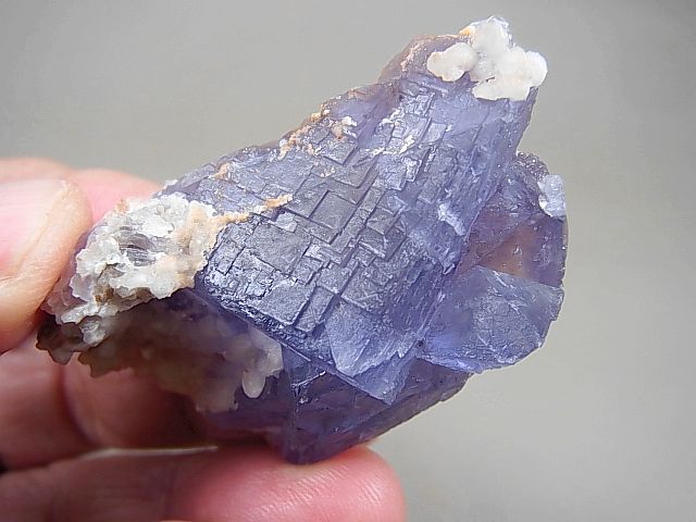 パキスタン産ブルーフローライト原石46.7g - パーフェクトストーン